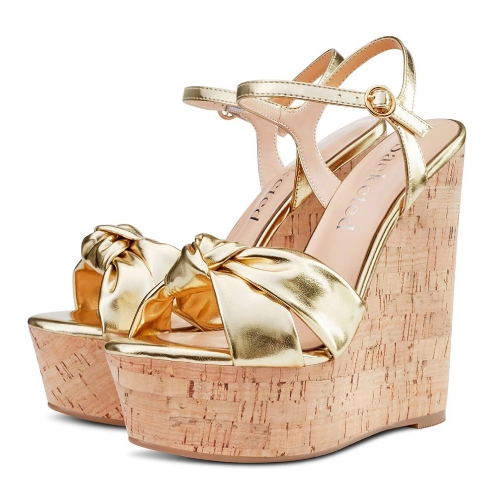 Saekcted 6" Wedge Heels with Bowknot. Size 10